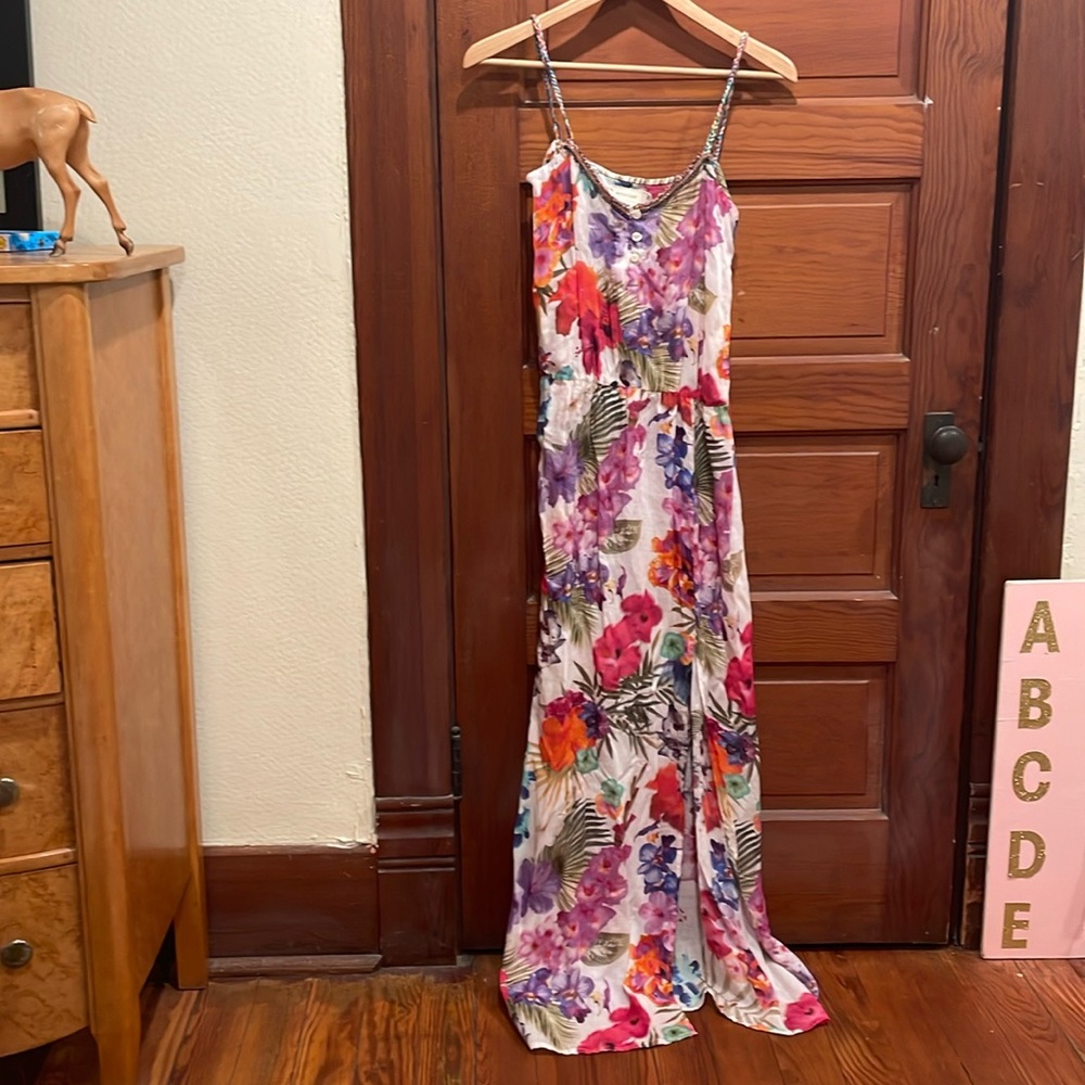 Artelier by Nicole Miller long floral sheer maxi. Swim suit cover NWOT